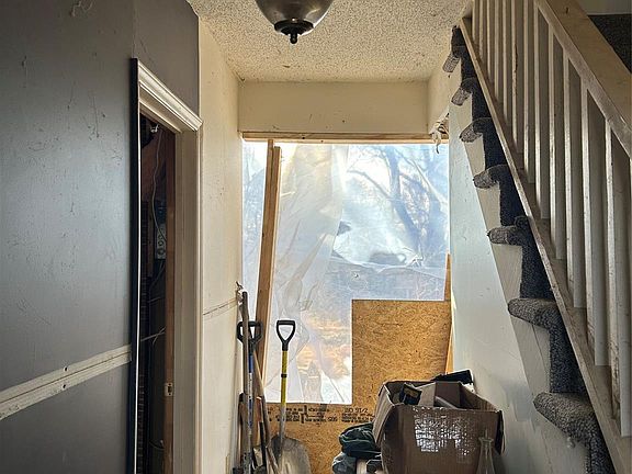 5th image of 16 Mallory Ln