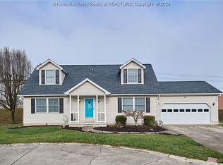 103 Vista Ln, Hurricane, WV 25526