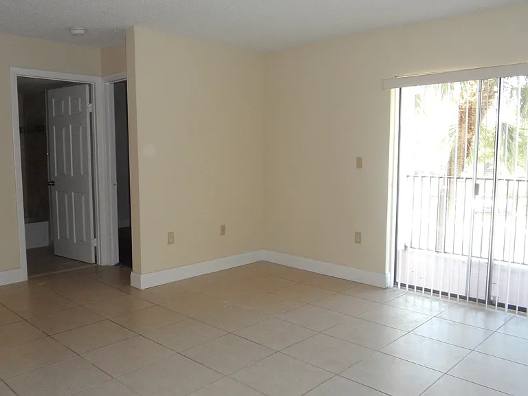 351 Palm Way #201 — Photo 14