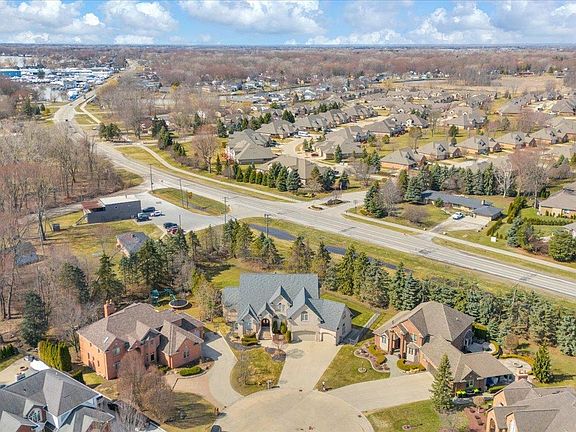 3rd image of 49404 Compass Point Dr