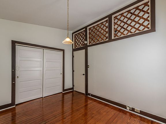 3rd image of 111 Adams St APT 4