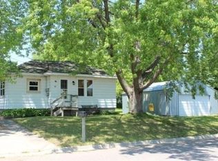 325 Hickory St, Mauston, WI 53948