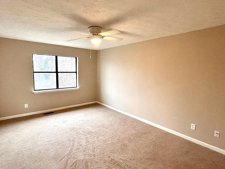 601 Lee Ave SW — Photo 8