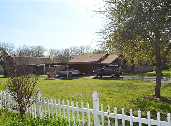 4th image of 3112 Saint Lo Dr
