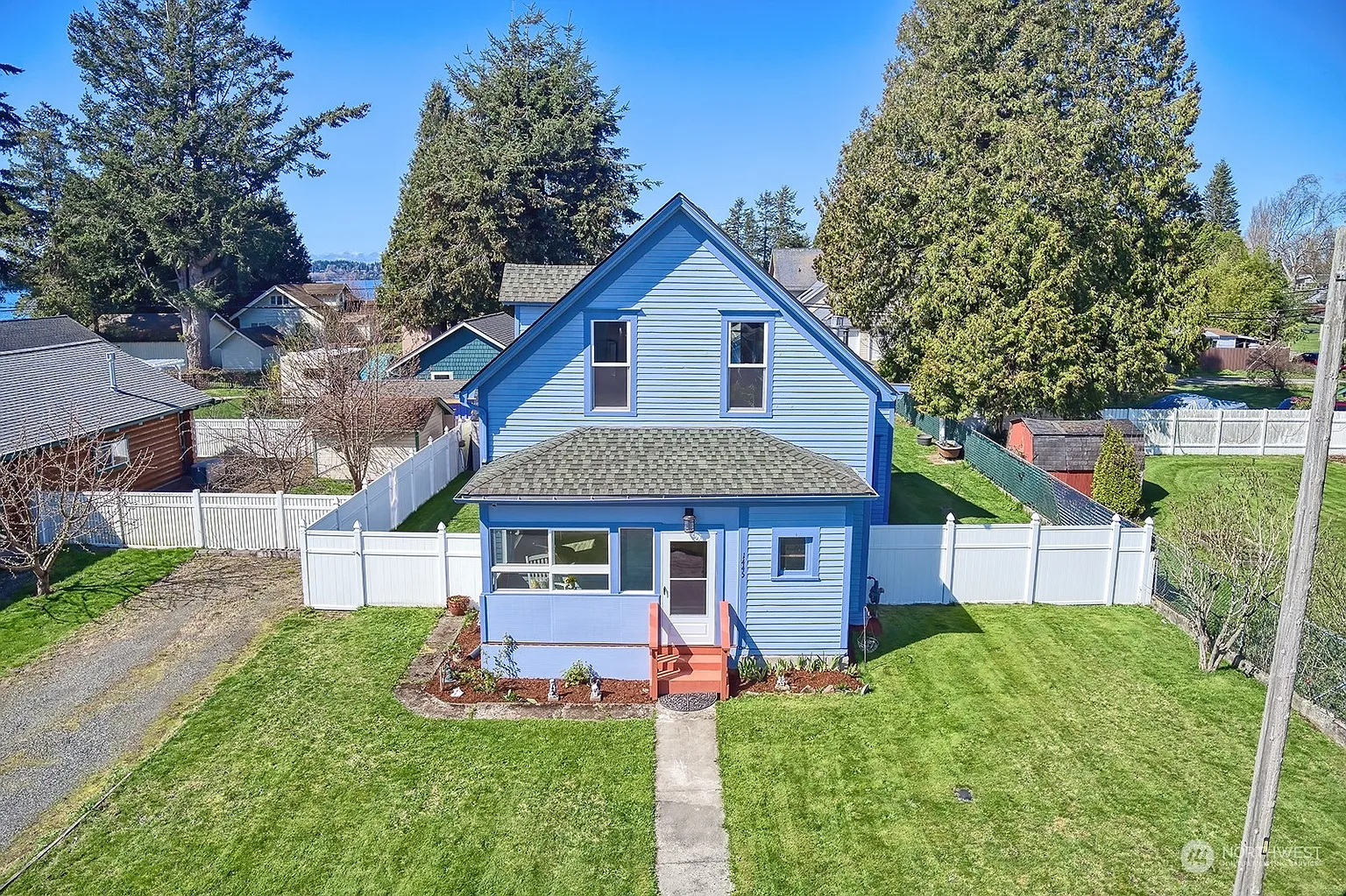 1445 Garfield Avenue photo 1