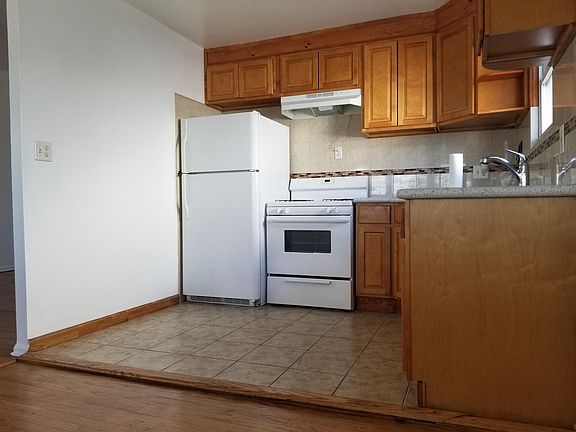 2nd image of 6957 Bayfield Ave Floor 2