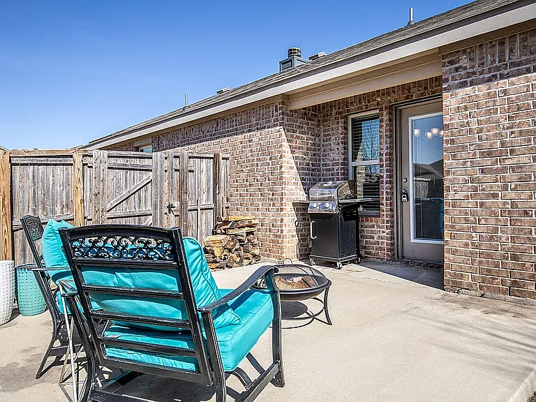 8800 Deadwood Ln — Photo 23
