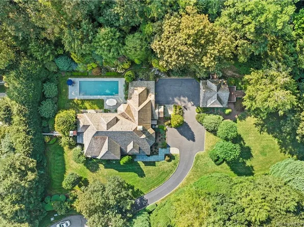 42 Hemlock Ridge, Weston, CT 06883