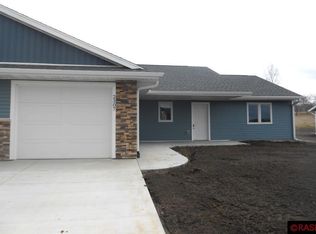 2307 Lake Ave, New Ulm, MN 56073