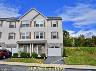 2419 Newtown Dr, Harrisburg, PA 17110