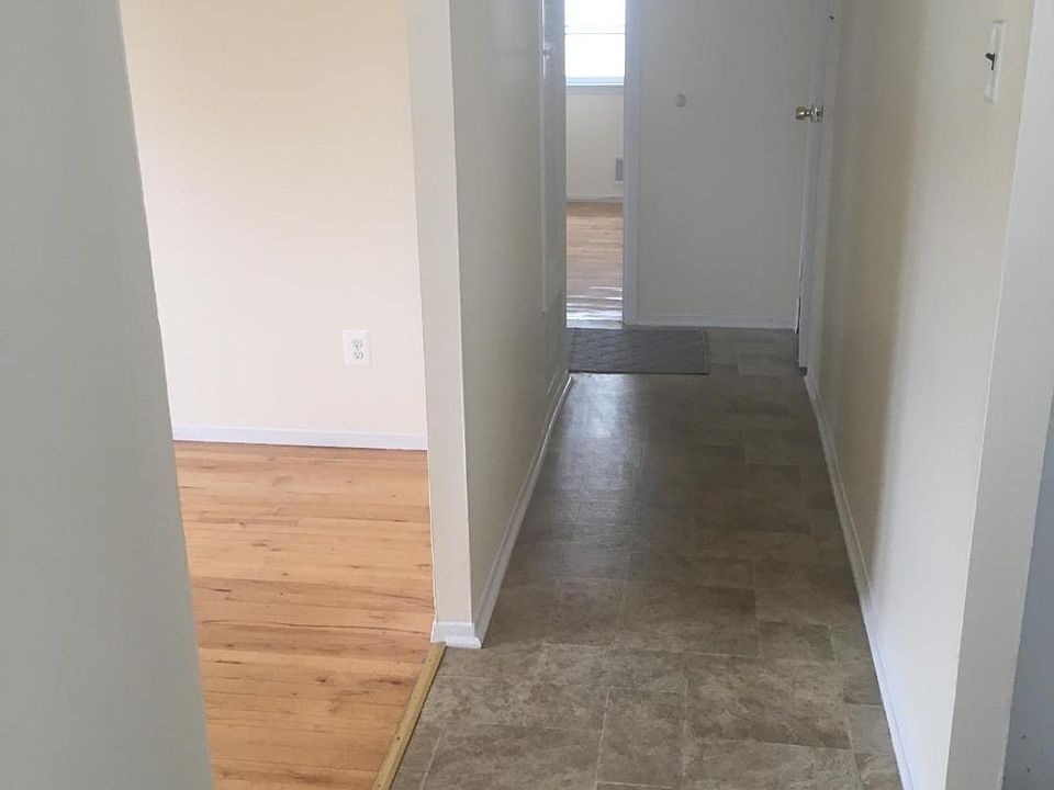 1st image of 107 Shiloh St