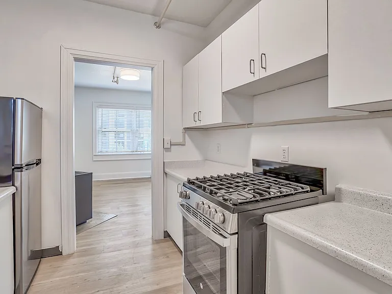 Cambrian Apartments — Photo 19