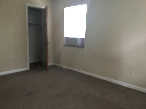 3rd image of 5066 Anderson Pl APT 3