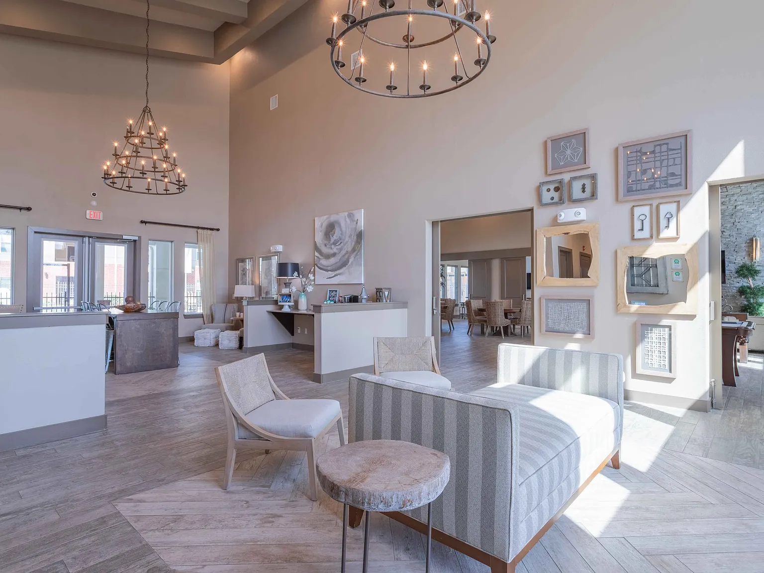 Century Palm Bluff — Photo 4