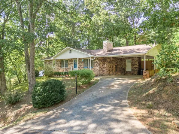 111 Lamplighter St, Franklin, NC 28734