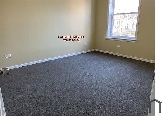 3rd image of 4612 S Lake Park Ave APT 1E
