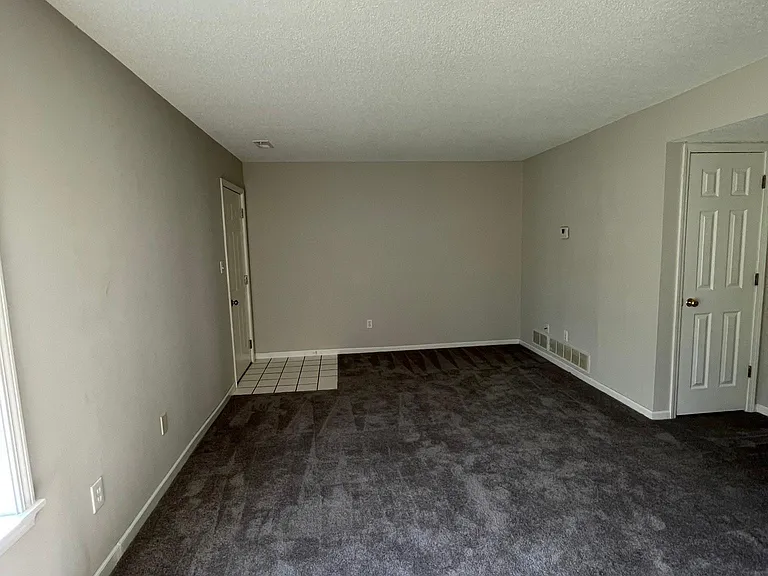 2306 Parks Edge Pl — Photo 4