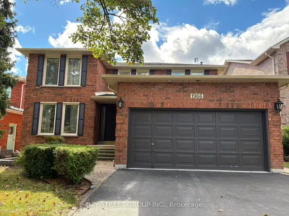 1966 Kempton Park Dr Basement 2, Mississauga, ON L5M 2Z7