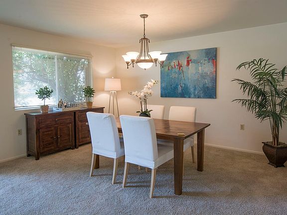 4th image of 53 Temelec Cir