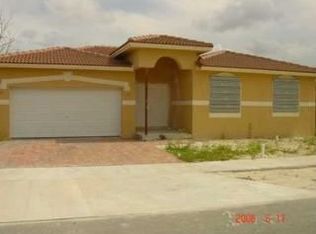 12402 SW 215th Ln, Miami, FL 33177