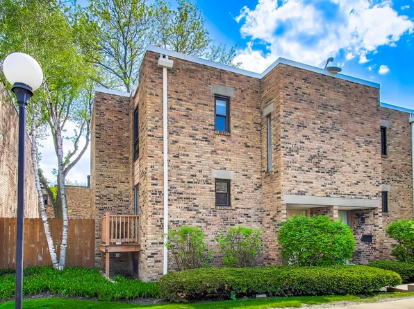 2006 Post Oak Pl, Schaumburg, IL 60173