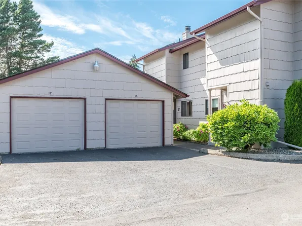 2363 40th Ave Street #17, Longview, WA 98632