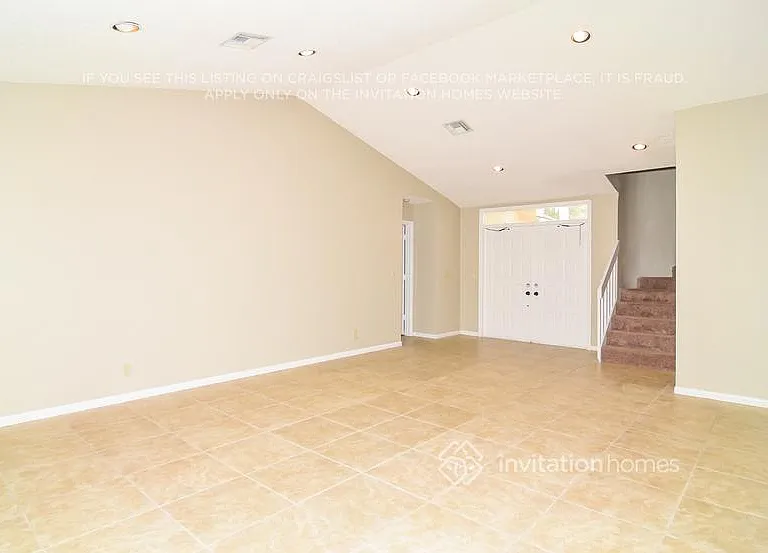5215 NW 51st Ct — Photo 2