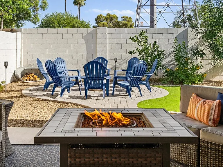1027 W Peralta Ave — Photo 60