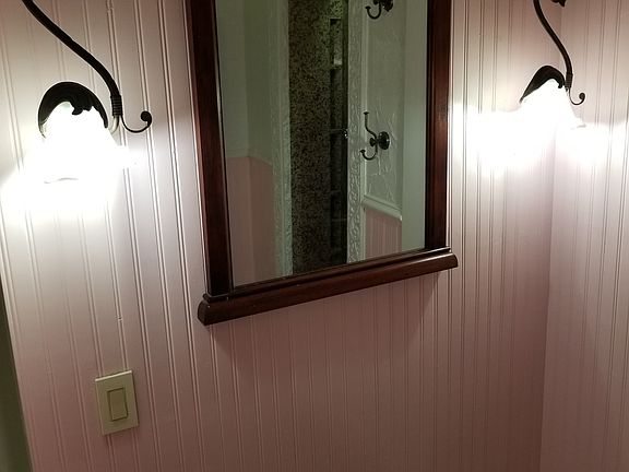 4th image of 8909 W Cluster Ave
