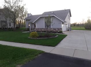 10104 W Calumet Rd, Milwaukee, WI 53224