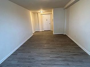 94-35 224th St #L2, Queens Village, NY 11428