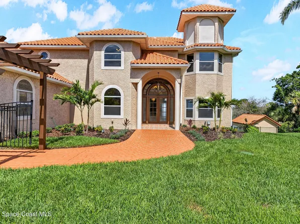 6715 Riveredge Dr, Titusville, FL 32780