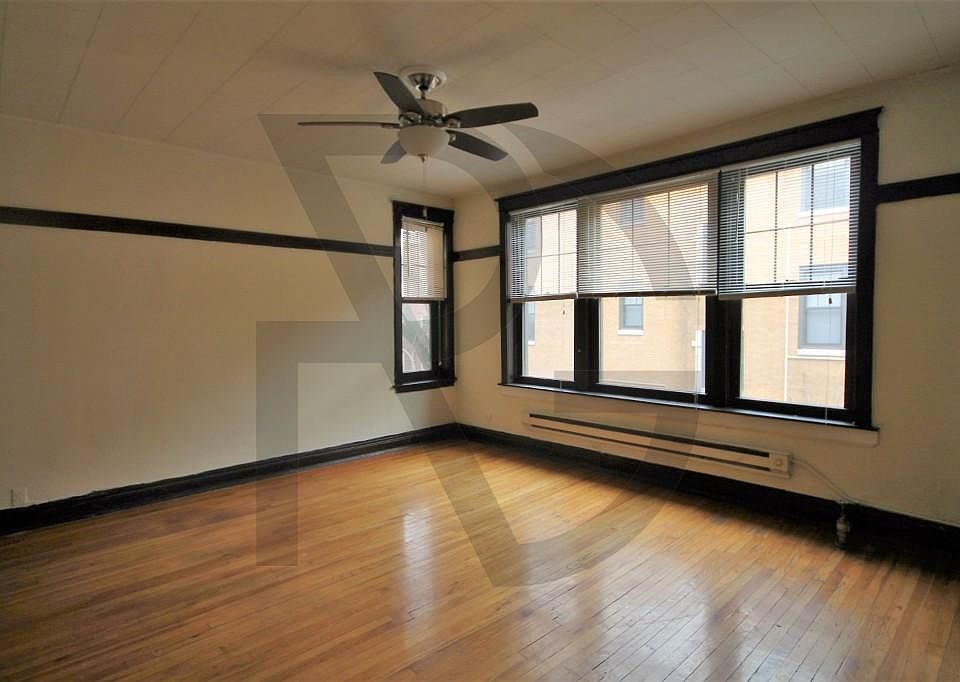 1st image of 719 W Barry Ave #727A2