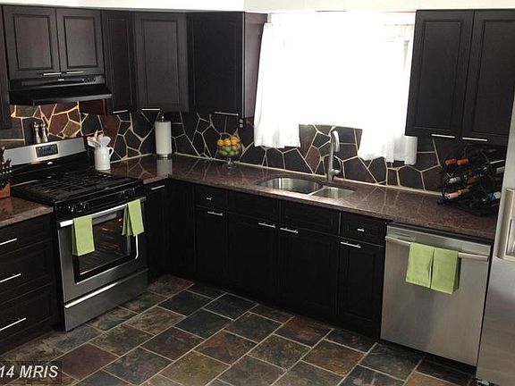 3rd image of 13718 Marianna Dr