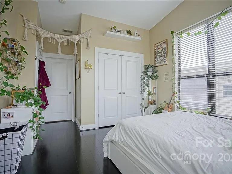 3427 Steel Yard Ct — Photo 25
