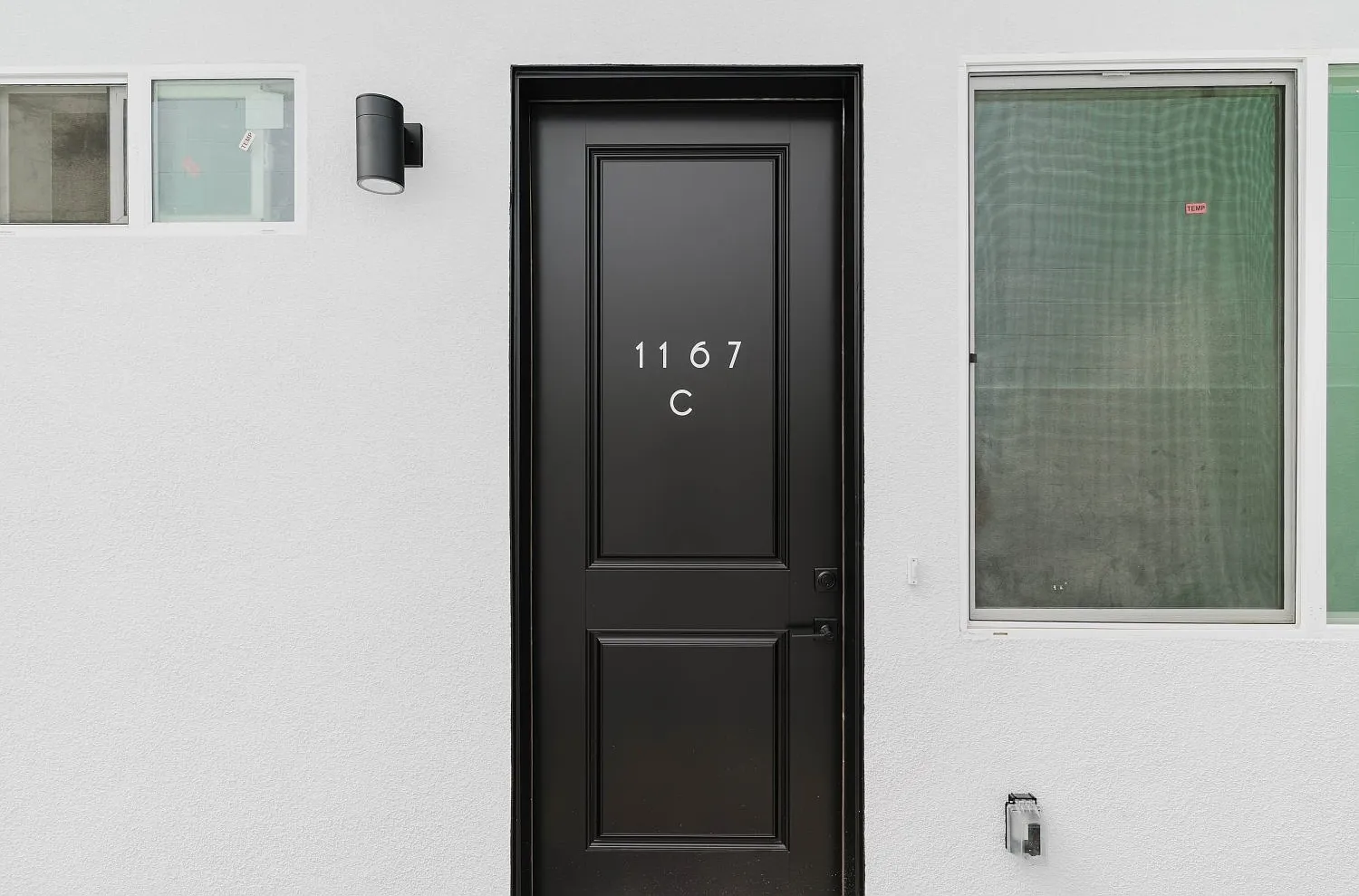 2 bed, 800 sqft, $3,200 — Photo 1
