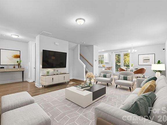 2nd image of 712 Rodey Ave