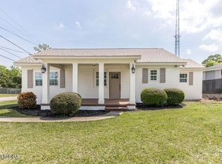 379 Rogers Ave, Macon, GA 31204