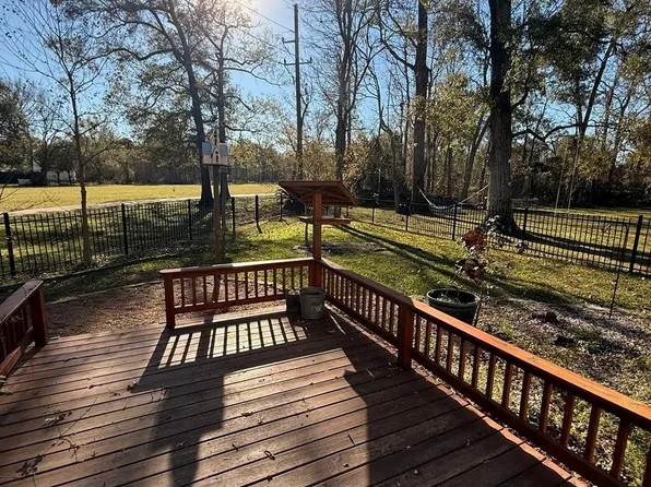 2015 Halyard Dr, Crosby, TX 77532