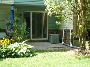 122 Brook Dr, Hackettstown, NJ 07840