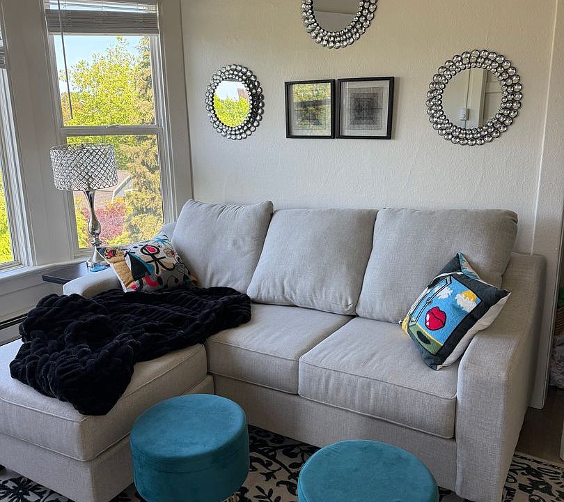 1st image of 1522 1st Ave W #19004838