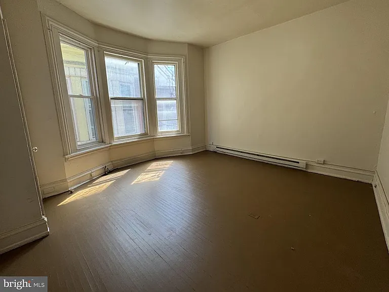 554 E High St #2 — Photo 7