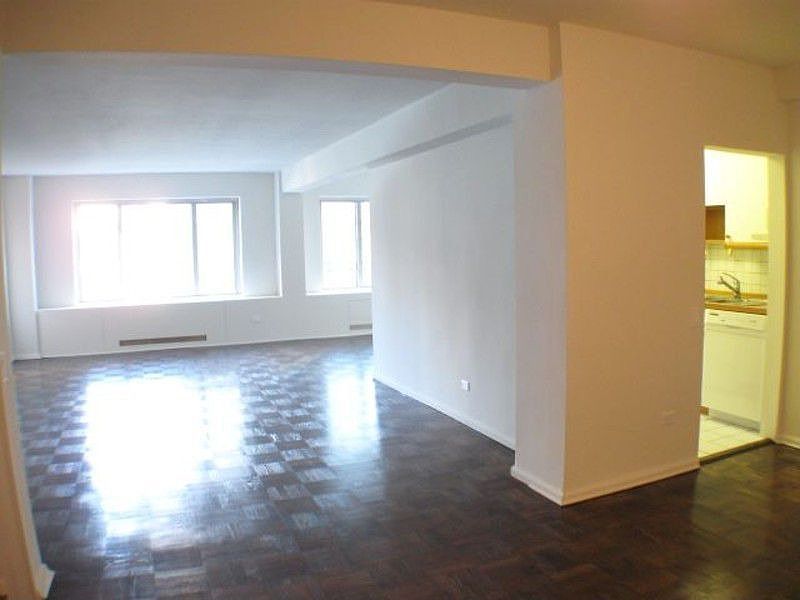1st image of 200 E 57th St APT 16N