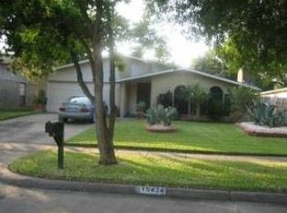 15434 Camino Del Sol Dr, Houston, TX 77083