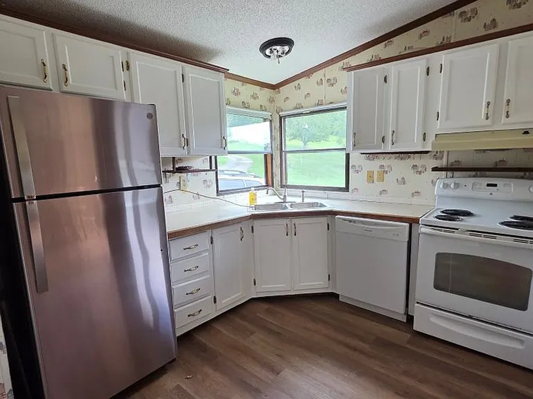 83 Sandlin Rd — Photo 9