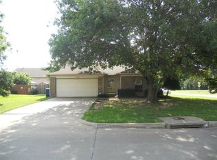 3626 Fairview Dr, Corinth, TX 76210