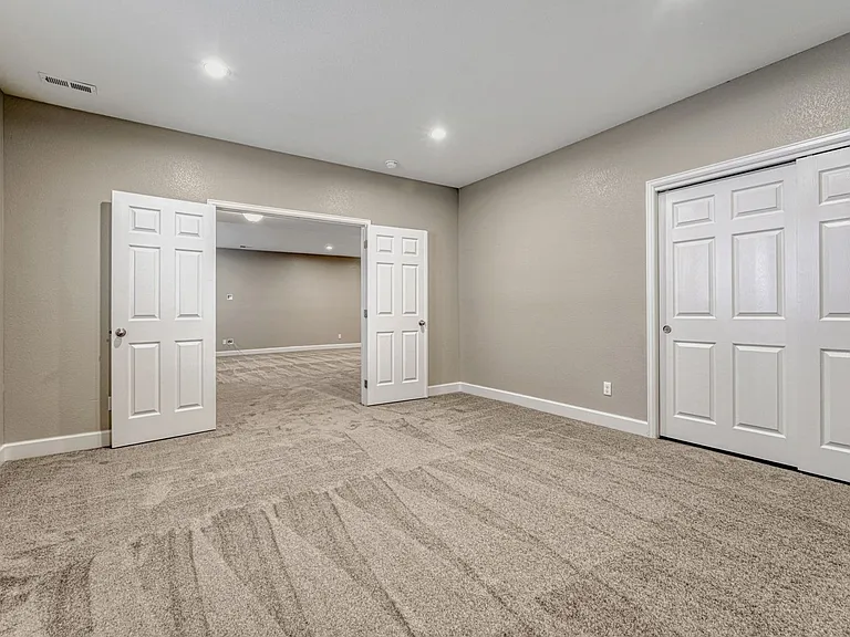 14110 Sierra Ridge Cir — Photo 34