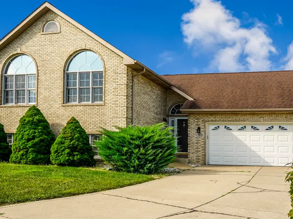 7833 E 104th Pl, Winfield, IN 46307