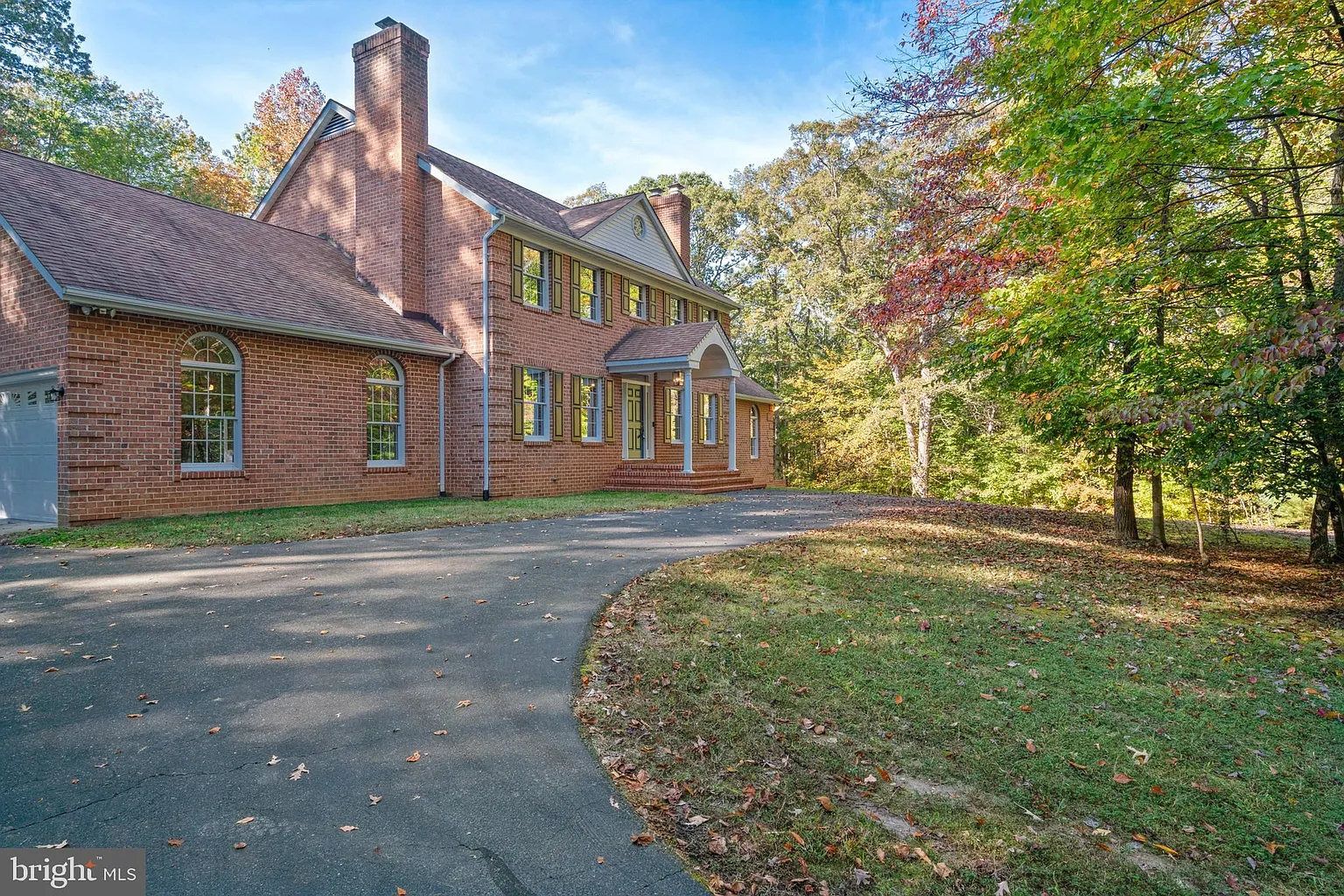 7 Windrush Ct photo 1