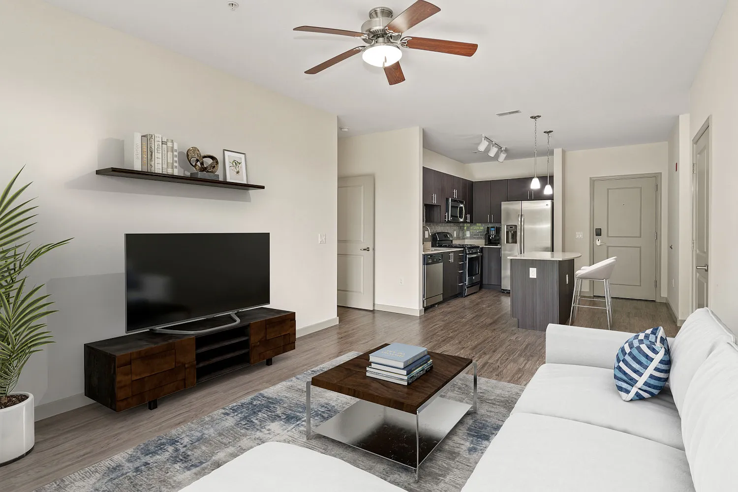 7001 Arlington at Bethesda — Photo 3